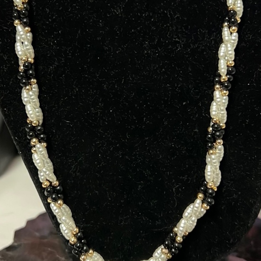 Vintage Beaded Freshwater Pearl Black and Gold Necklace